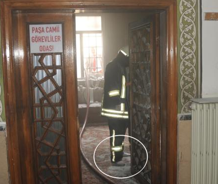 İtfaiyenin çoraplı müdahalesi! - Resim: 1