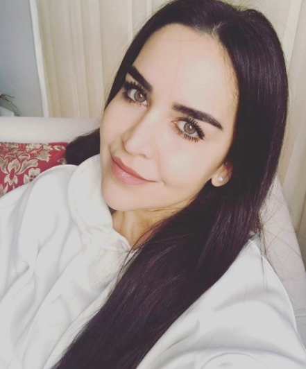 Duygu Acarsoy kimdir yaşı kaç Masterchef Duygu evli mi eşi kim? - Resim: 0