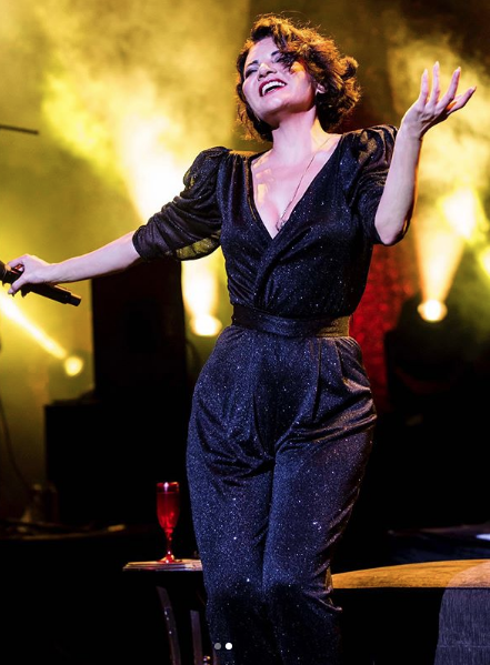 Konya'da sahne alan Göksel kötü günleri Mevlana sayesinde atlatmış - Resim: 4