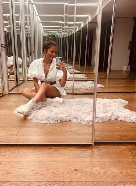 Can Yaman'la aşk yaşayan Demet Özdemir'in bikinili göbek dansı olay! - Resim: 3