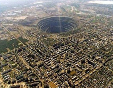 Buradan uçak geçmesi yasak! - Resim: 1