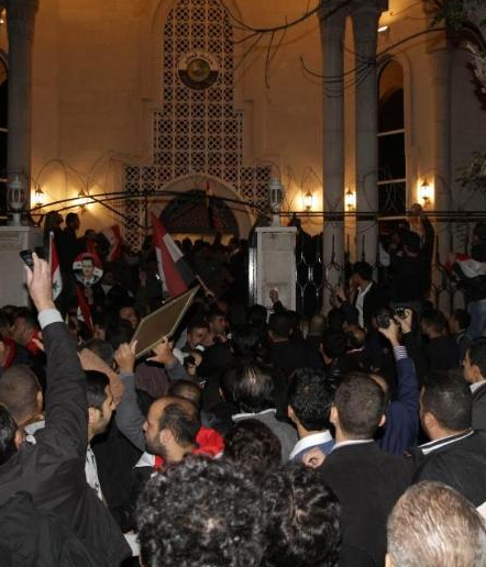 Türk Konsolosluğu'nu böyle bastılar! - Resim: 4