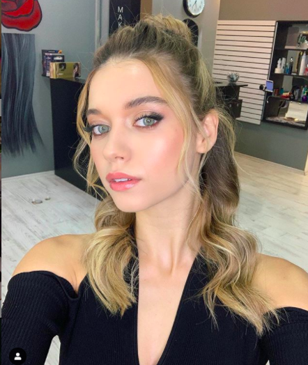 Afra Saraçoğlu sevgilisi ile denizde aşka geldi mahrem görüntüleri olay oldu! - Resim: 1