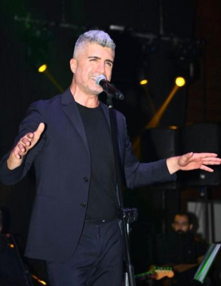 Özcan Deniz 9 yıl aradan sonra sahne alıyor para paraya demeyecek - Resim: 3