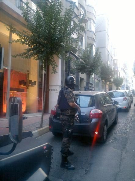 İstanbul'da Şafak operasyonu - Resim: 1