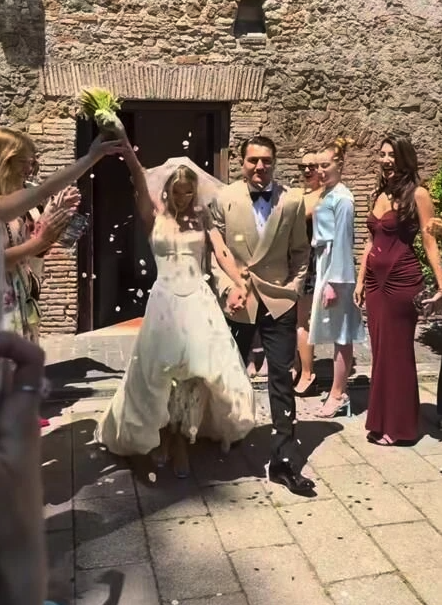 Milli futbolcu Cengiz Ünder'in mutlu günü! Roma'da nikah masasına oturdu - Resim: 5