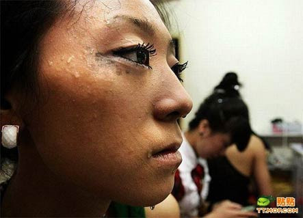 Striptizci kızların zor anları - Resim: 4