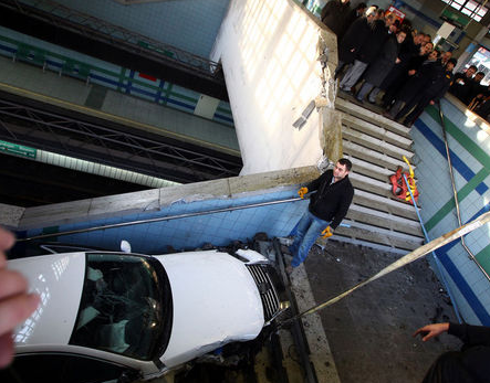 Ankara metrosunda akıl almaz görüntü!  - Resim: 4