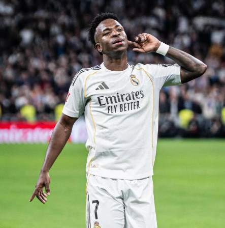 Real Madrid antrenmanı karıştı! İki futbolcu yumruk yumruğa kavga etti - Resim: 6