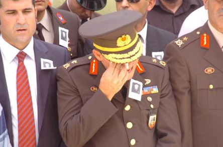 Şehit cenazesinde ağladı - Resim: 4