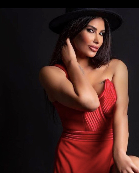 Şarkıcı Hatice dişinden tırnağına başka biri oldu! Estetikli halini gören doktorunu tebrik ediyor "değişime bakın" - Resim: 2