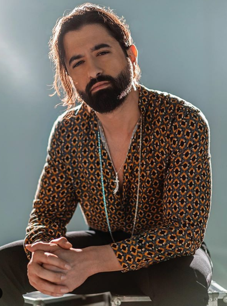 Koray Avcı Hadise'ye özendi! Almanya konserinde oryantal şovu olay oldu - Resim: 4