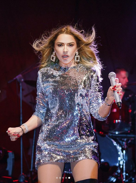 Şarkıcı Hadise küvet pozunu paylaştı notuyla herkesi güldürdü - Resim: 2