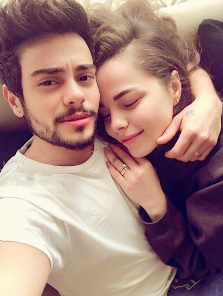 Rüzgar Erkoçlar dudak dudağa poz verdi instagram sallandı - Resim: 2