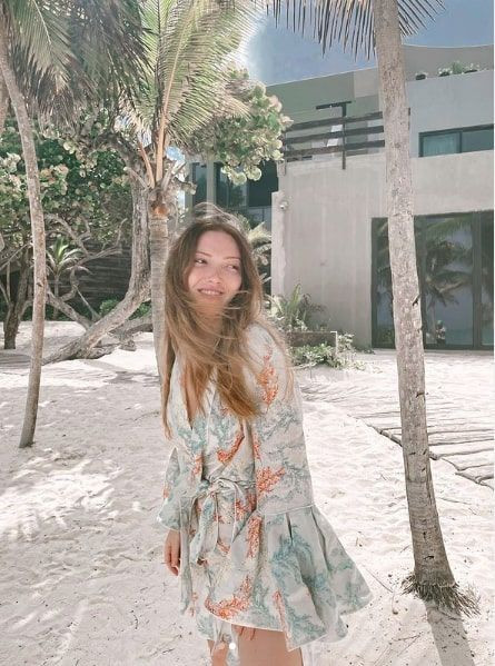 Danla Bilic'ten sevgilisi Poyraz Teoman ile skandal poz annesi kızınca sildi - Resim: 3