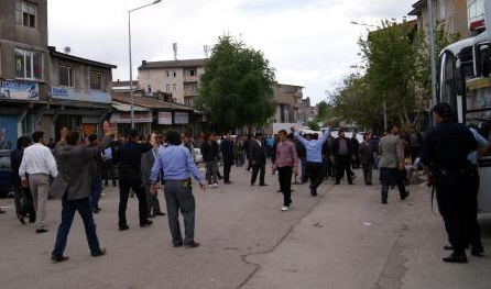 Mitingteki esrarengiz adam  - Resim: 4