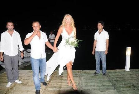 2010 yılında yollarını ayıran ünlüler! - Resim: 2