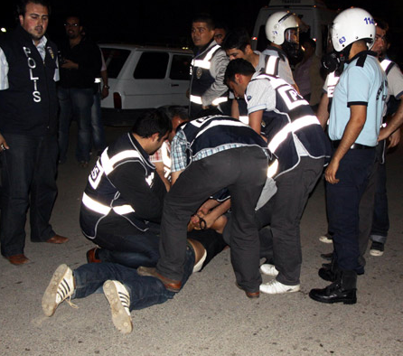 Şanlıurfa birbirine girdi - Resim: 1