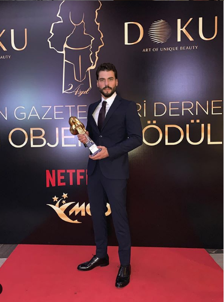 ATV Hercai dizisinin yıldızı Akın Akınözü paylaşımıyla dikkat çekti bakın neler yazdı - Resim: 2