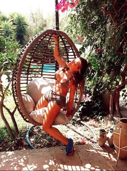 Yonca Evcimik bikinili pozlarıyla yeni yaşını kutladı '57 kere maşallahınızı alırım' - Resim: 3