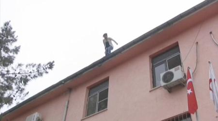 Babam için deyip çatıdan atladı - Resim: 3