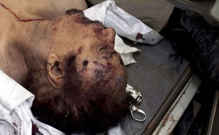 Kaddafi'nin ceset fotoğrafı için yarıştılar  - Resim: 3