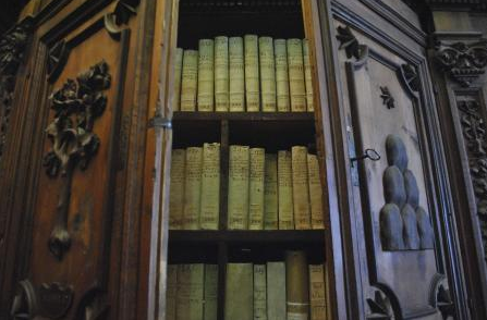 Dünyanın en çok merak ettiği sırlar bu raflarda - Resim: 4