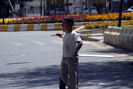 Suları akmayınca belediyeyi bastılar! - Resim: 2