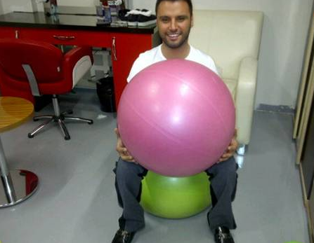 Ünlülerin ilginç profil fotoğrafları - Resim: 2