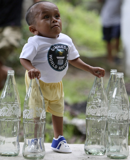 Bakmayın siz onun küçücük durduğuna - Resim: 1