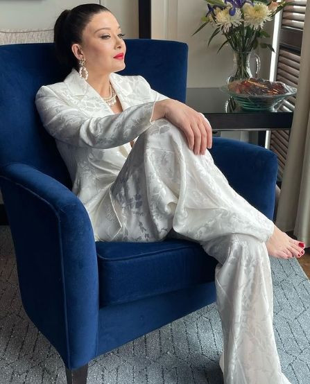 Nurgül Yeşilçay ekranlara veda mı ediyor! Dikkat çeken açıklamalar yaptı.. - Resim: 1