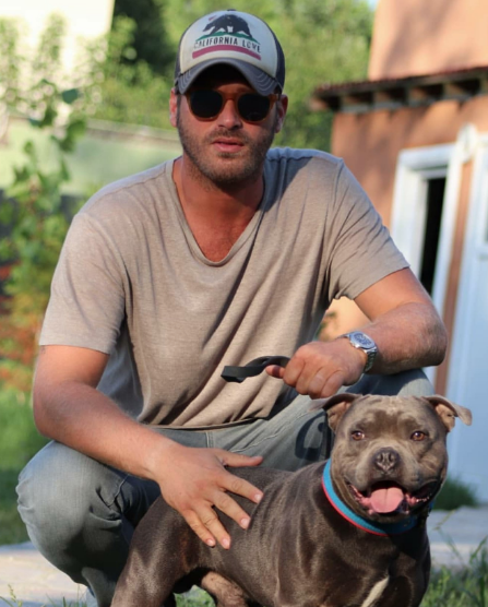 Yıllardır baktığı köpeğinin hastalığı belli oldu Kıvanç Tatlıtuğ yıkıldı - Resim: 1