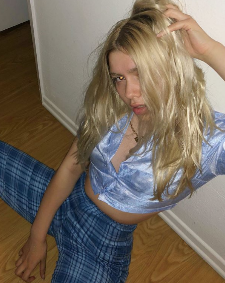 Aleyna Tilki uyuşturucu mu kullanıyor takipçilerinden olay pozlara tepki - Resim: 4