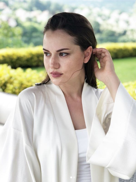 İki ay önce anne olmuştu! Fahriye Evcen'in yüzündeki değişim dikkatlerden kaçmadı! - Resim: 3