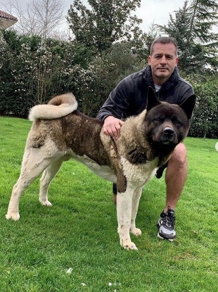 Eski Survivor yıldızı ve oyuncu Nihat Altınkaya 3 milyon liralık aracıyla görüntülendi - Resim: 1