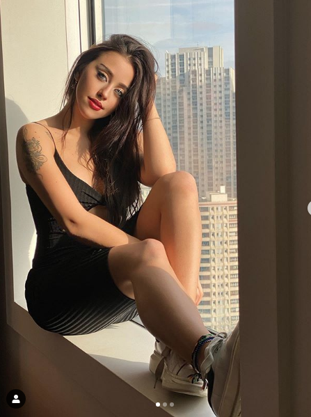 İç çamaşırını göstermişti Zeynep Alkan yine olay pozlar verdi - Resim: 2