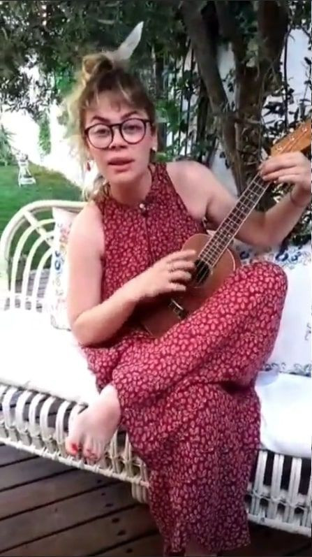 Demet Evgar arı botoksu oldu! Merdivenlerden de yuvarlanınca... - Resim: 2