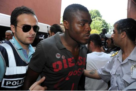 Ünlü golcüleri kelepçe şoku - Resim: 2