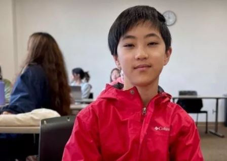 12 yaşında üniversite bitirdi, şimdiki hedefi ise... - Resim: 1