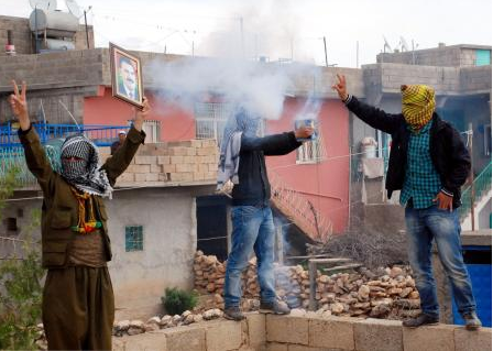 Öcalan'ın köyünde tuhaf görüntüler - Resim: 1