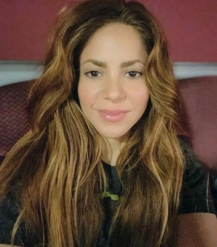 Shakira aldatıldı eşi Pique'ye meydan okudu! Ünlü yıldızları takibe aldı - Resim: 3
