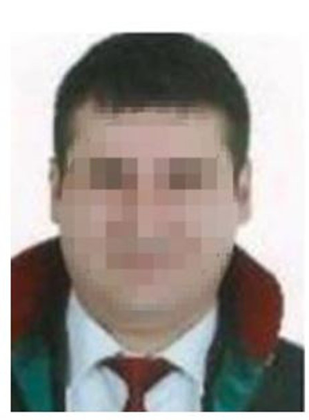 Bir erkek kadın kılığında yakalandı! İçi doldurulmuş sütyen takıp makyaj yapmış... Nedenini vatandaşlar söyledi - Resim: 0