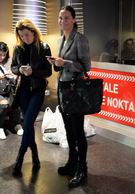 Ebru Şallı: Mağdur oluyorum - Resim: 1