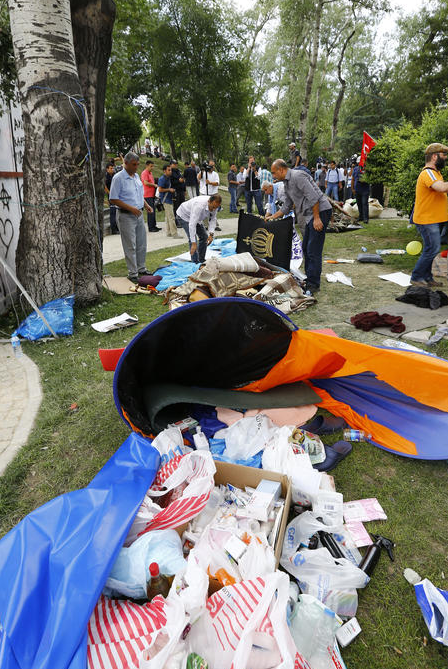Ankara'daki 'Gezi' çadırları toplatıldı - Resim: 2