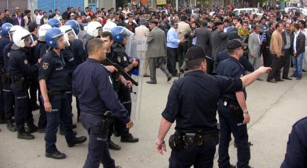 Mitingteki esrarengiz adam  - Resim: 2