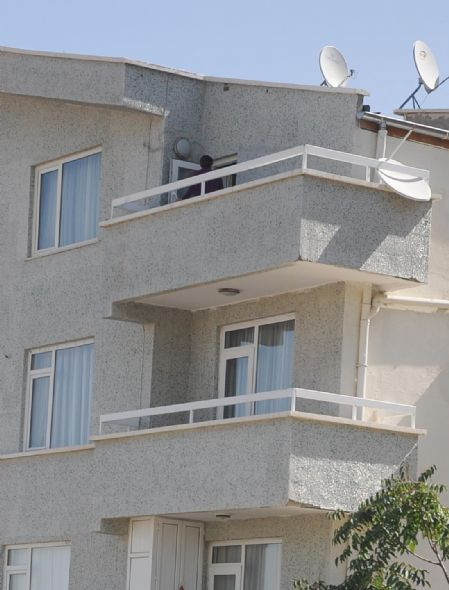 Sırrı Sakık'ın oğlu bu evde intihar etti  - Resim: 1