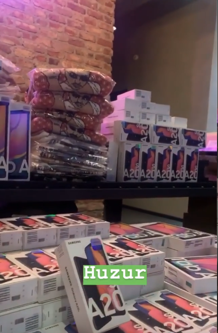 Sosyete kasabı Nusret Gökçe 25 bin hayranına hediye yolladı bakın neler var - Resim: 3