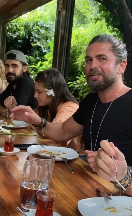 Survivor finalinde Acun Ilıcalı'nın 30 yaş küçük sevgilisi detayı bomba! Bakın ne yaptı - Resim: 4