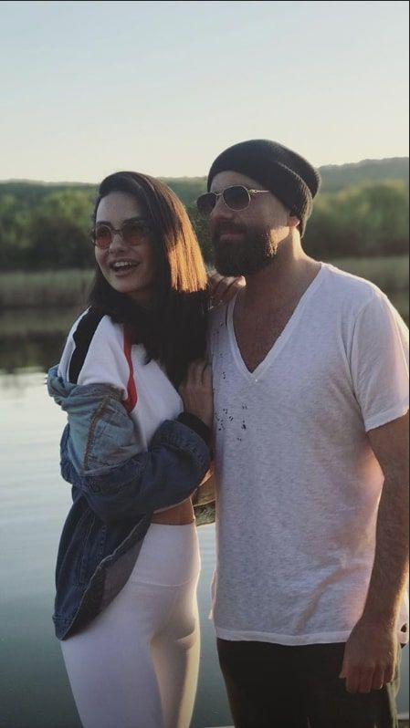 Manken Ezgi Öcel Yasemin Özilhan'ın eşi İzzet Özilhan'ı ifşa etti araları bozuldu - Resim: 1