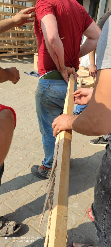 Bursa'da korkunç kaza! Beline saplanan keresteyle hastaneye getirildi - Resim: 0